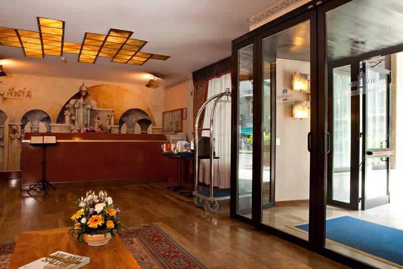 Unaway Hotel & Residence Linea Uno Milano Buitenkant foto