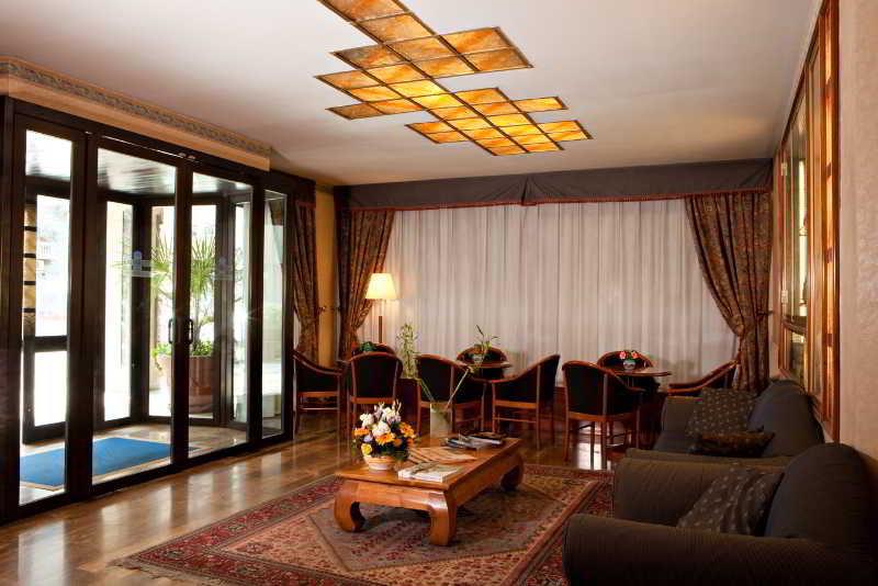 Unaway Hotel & Residence Linea Uno Milano Buitenkant foto