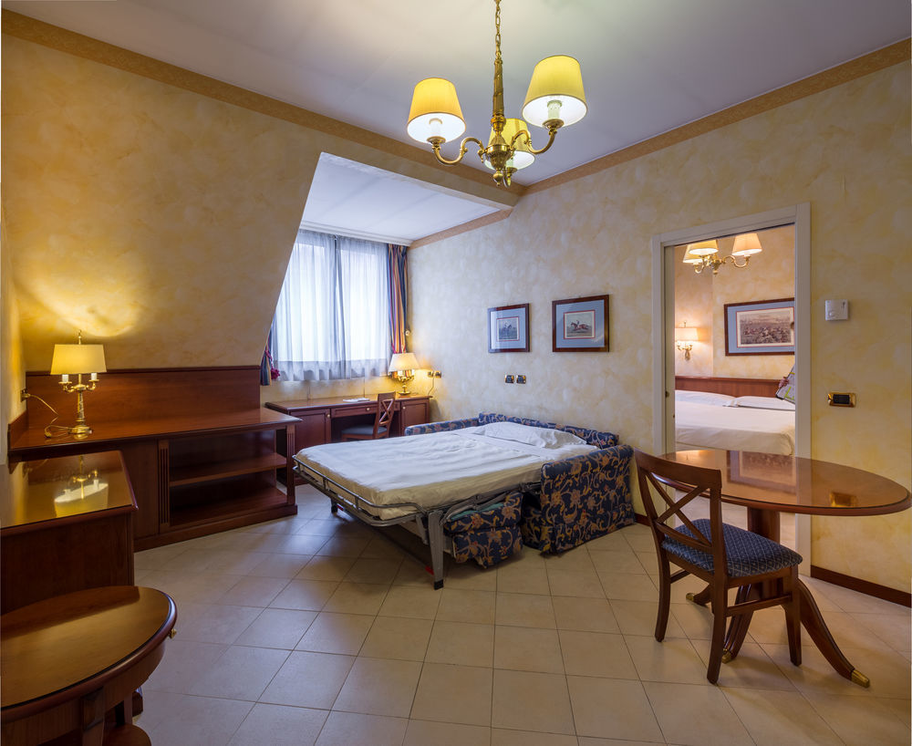 Unaway Hotel & Residence Linea Uno Milano Buitenkant foto