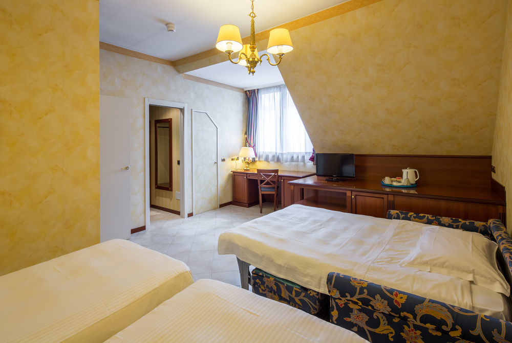 Unaway Hotel & Residence Linea Uno Milano Buitenkant foto