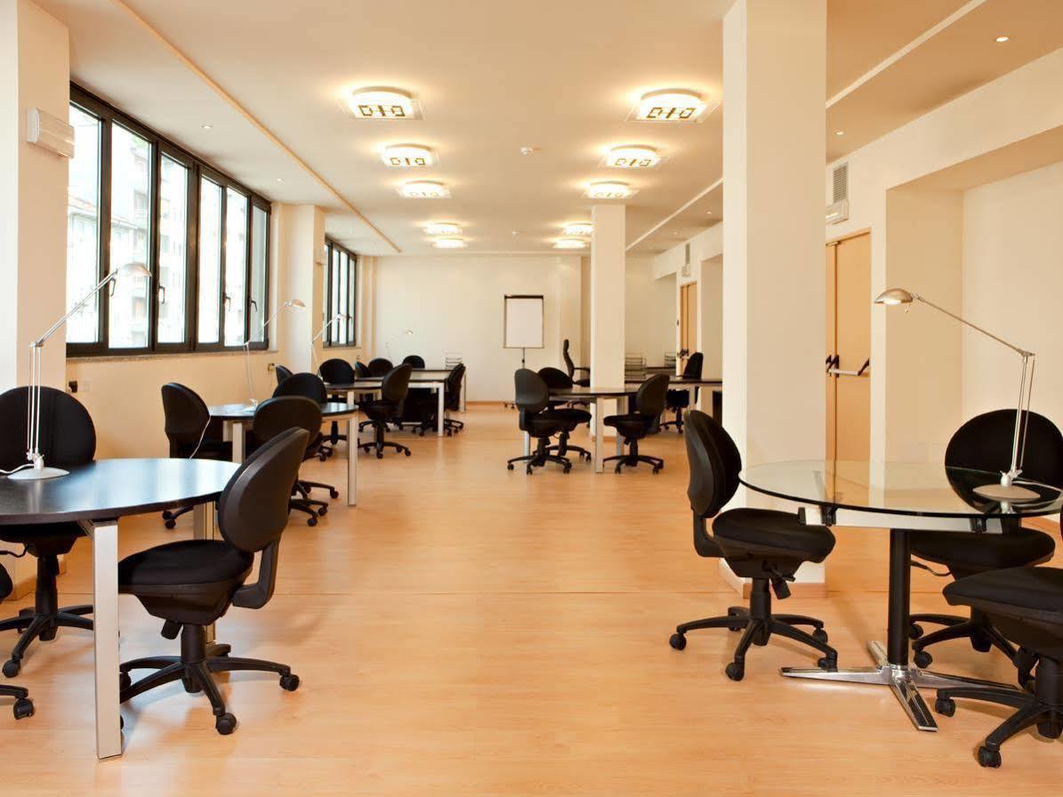 Unaway Hotel & Residence Linea Uno Milano Buitenkant foto