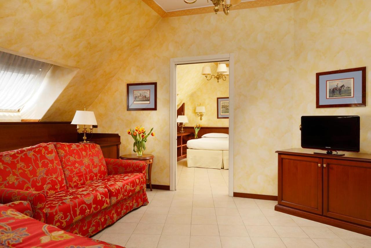 Unaway Hotel & Residence Linea Uno Milano Buitenkant foto